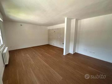 Trilocale non arredato