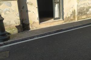 Locale commerciale a Recale