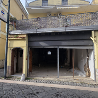 Locale commerciale c1