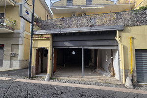 Locale commerciale c1