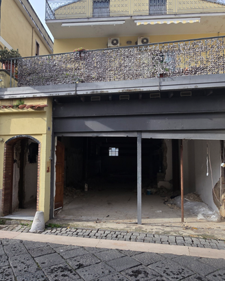 Locale commerciale c1