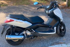 Xmax 250 del 2012 con 28000km