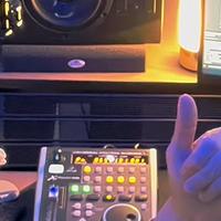 Behringer x touch one