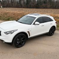 Suv Infiniti Qx 70s 3.0d 2016