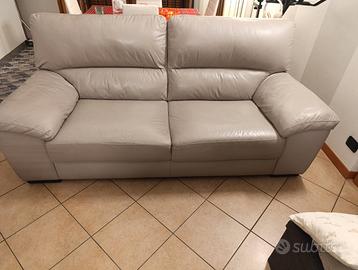 Divano in pelle 3 posti