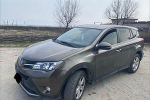 Toyota rav 4 2013 tagliandata a 195.000!!!