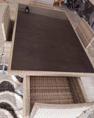 set giardino in rattan con tavolo in vetro