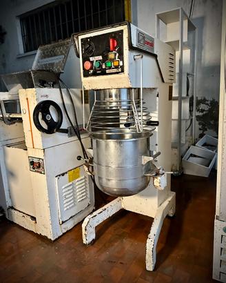 ATTREZZATURA PASTICCERIA COMPLETA-PREZZO RIBASSATO