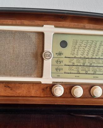 Radio a Valvole in legno