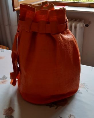 Borsa secchiello in rafia