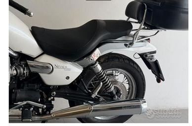 Moto guzzi nevada 750 classic ie