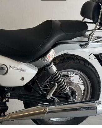 Moto guzzi nevada 750 classic ie