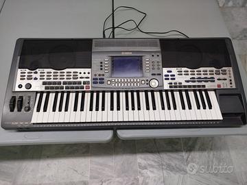 Tastiera Yamaha - PSR 9000 con supporto tastiera