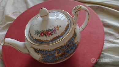 Teiera in bone china Montrose 1850 England
