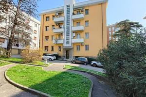 BILOCALE RISTRUTTURATO CON BALCONE