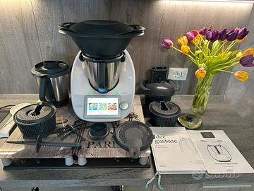 Bimby Tm6 Completo + 2 boccali + Garanzia 02/2027