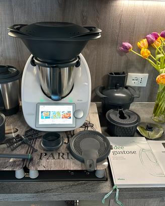 Bimby Tm6 Completo + 2 boccali + Garanzia 02/2027