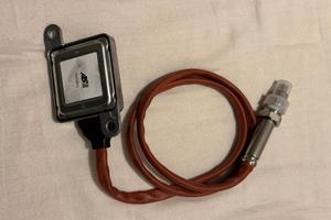 Sonda NOx catalizzatore per BMW nuova.