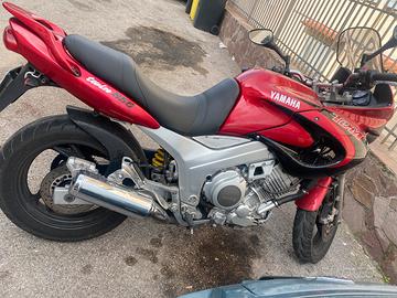 Yamaha TDM 850