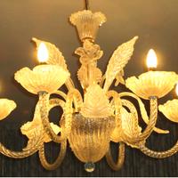 Lampadario in vetro Murano e foglie d'Acanto