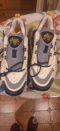 scarpe asics modello gel 42,5
