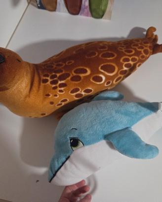 peluches delfino e foca