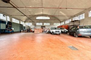 MAGAZZINO A FRANCAVILLA BISIO