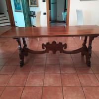 tavolo da pranzo in legno 