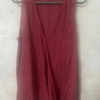 Canotta rossa elegante