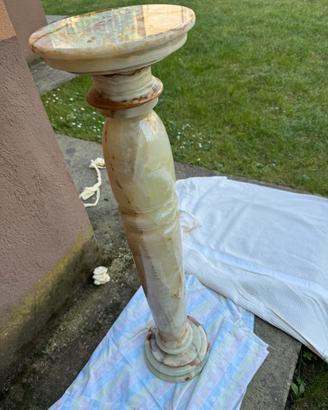 Colonna in Marmo Onice Venato