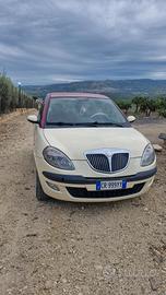 i lancia  ypsilon
