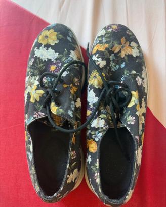 Dr. Martens Cavendish Black Floral