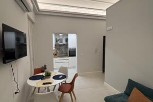 Elegante bilocale completamente ristrutturato