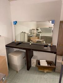 Mobile bagno in wengè doppio lavabo