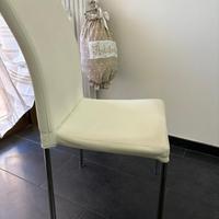 Tavolo non allungabile e 4 sedie