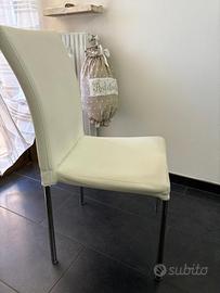 Tavolo non allungabile e 4 sedie