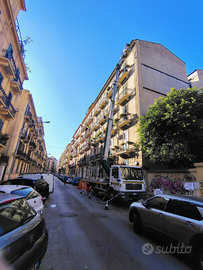 Piattaforma aerea Multitel MJ250AF su MAN