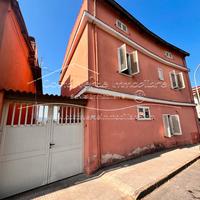 Arbus - Casa con giardino