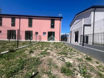 CASA SEMINDIPENDENTE A AMEGLIA