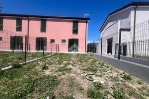 CASA SEMINDIPENDENTE A AMEGLIA