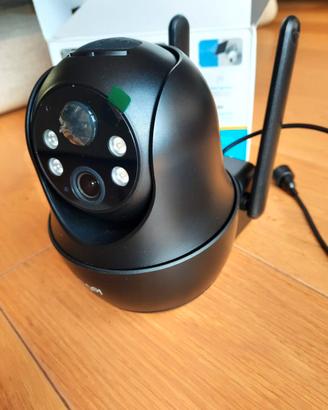 Telecamera per monitorare la casa da smartphone