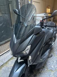 Yamaha x max 250
