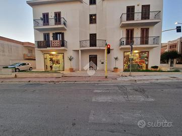 NEGOZIO A CASTELVETRANO