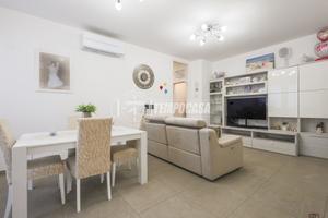 APPARTAMENTO CON 2 CAMERE RISTRUTTURATO A MORCIANO