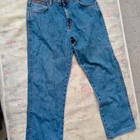 Jeans uomo marca Wrangler w33