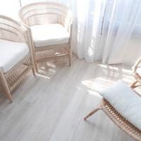 Pavimento SPC con polimeri di legno