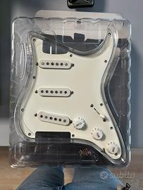 Battipenna + pick-ups Fender