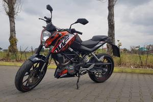 KTM Duke 125