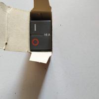 Interruttore magnetotermico 16a bticino living