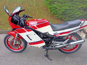 Yamaha RD350LC